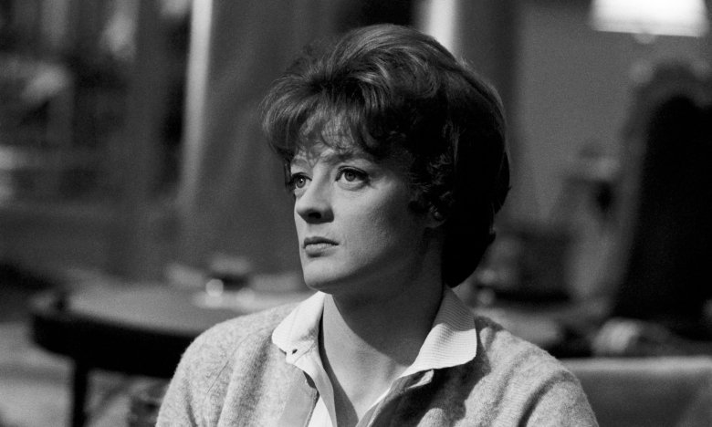 ROME, ITALY - 1966: English actress Maggie Smith as Sarah Watkins on the set of the film 'The Honey Pot' circa 1966 at Cinecitta Studios in Rome, Italy. (Photo by Martin Mills/Getty Images)