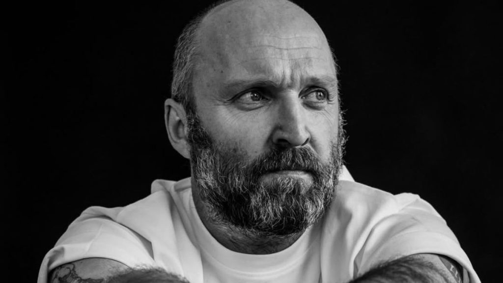 Александр Кобзарь Новая Девушка: подробности жизни и творчества