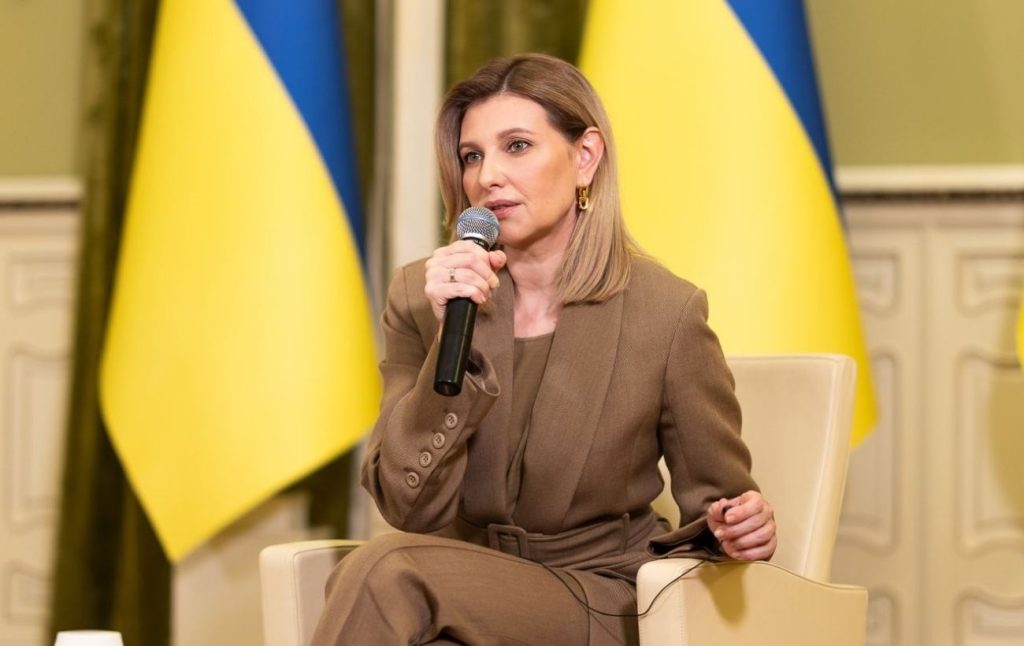 Олена Зеленська Національність: Біографія, Родина та Професійний Шлях