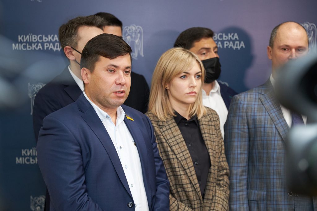 Андрій Вітренко Батьки: подробный взгляд на биографию, личную жизнь и карьеру